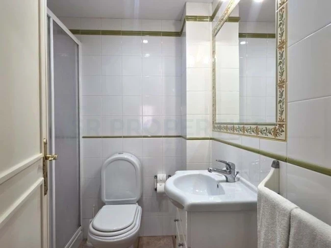 Apartamento T2 para Venda em Quarteira Foto 32