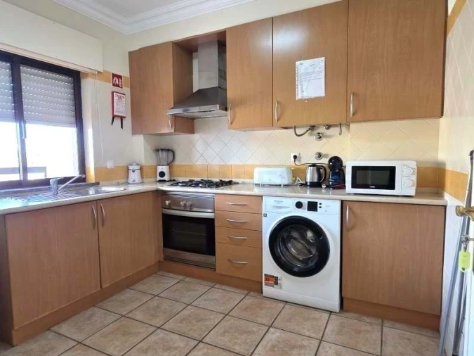 Apartamento T2 para Venda em Quarteira Foto 4