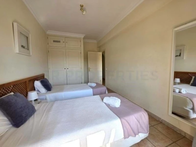 Apartamento T2 para Venda em Quarteira Foto 12