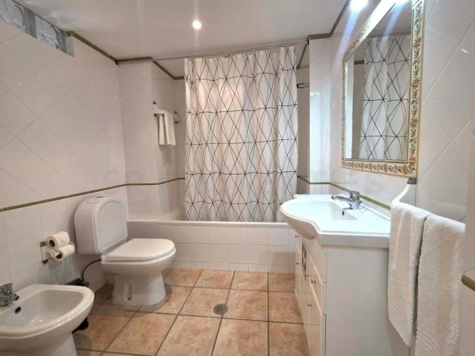 Apartamento T2 para Venda em Quarteira Foto 33