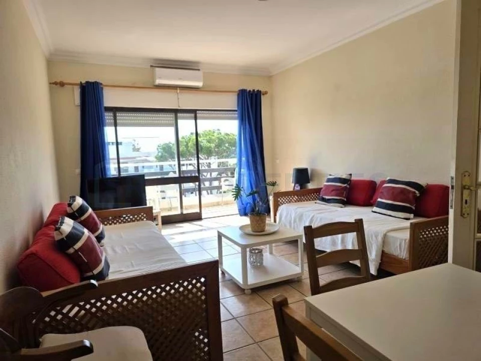 Apartamento T2 para Venda em Quarteira Foto 2