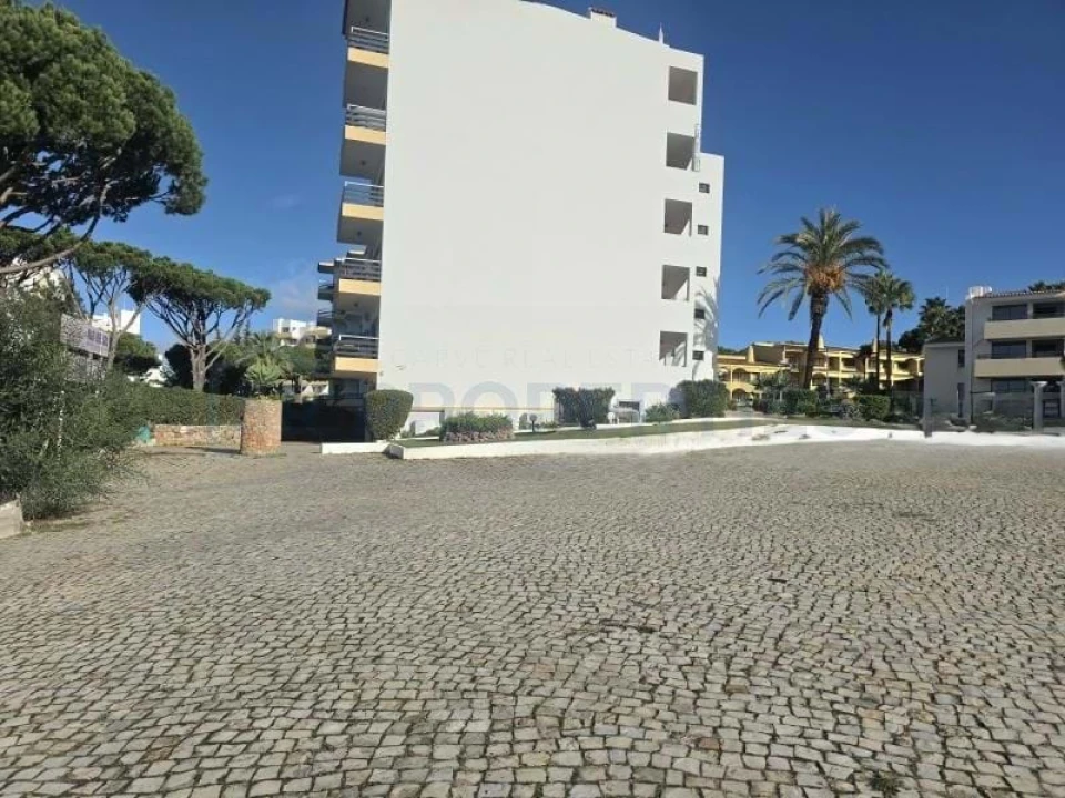 Apartamento T2 para Venda em Quarteira Foto 39