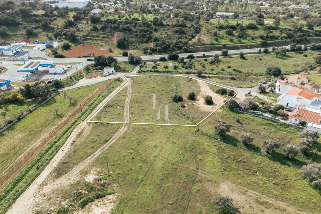 Terreno para Venda em Albufeira e Olhos de Água Foto 2