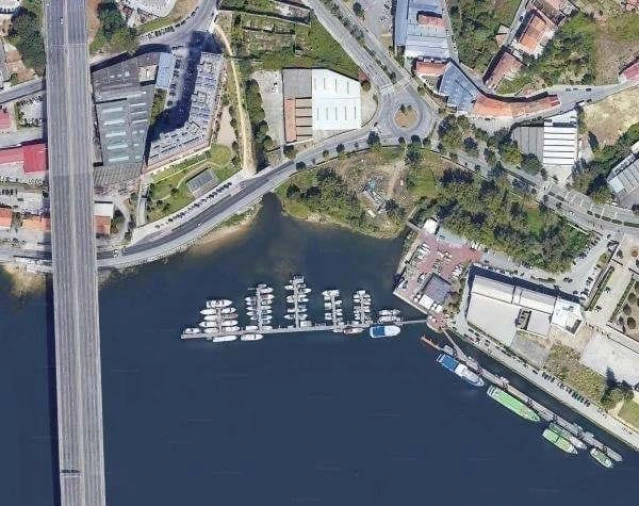 Apartamento T2 para Venda em Campanhã Foto 12
