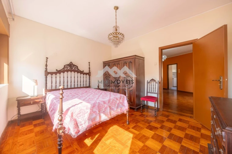 Moradia T3 para Venda em Baguim do Monte (Rio Tinto) Foto 16