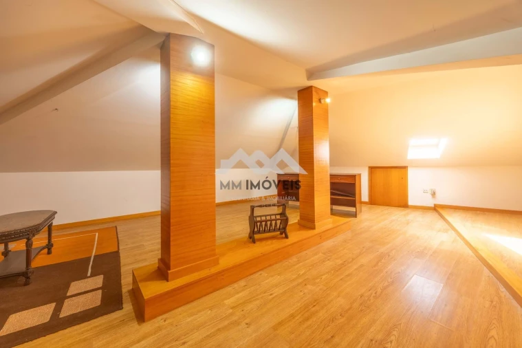 Moradia T3 para Venda em Baguim do Monte (Rio Tinto) Foto 21