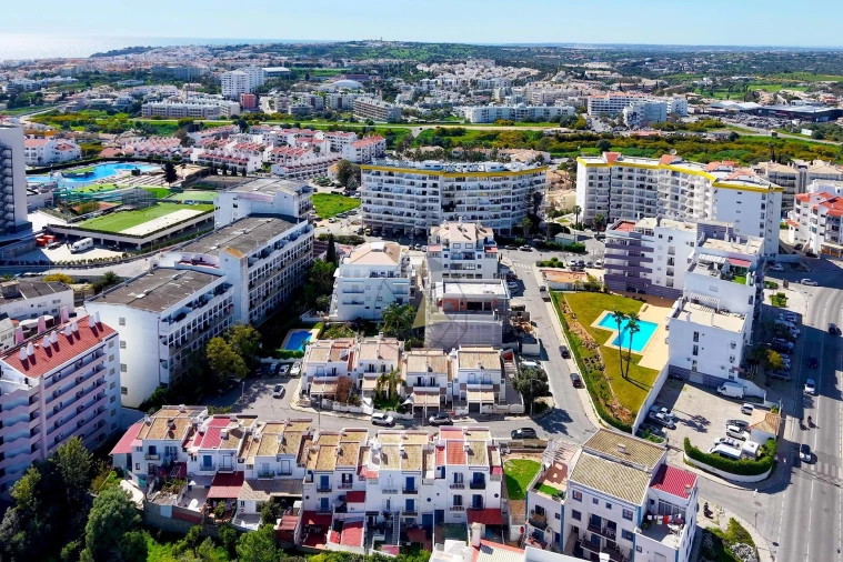Moradia T2 para Venda em Albufeira e Olhos de Água Foto 54