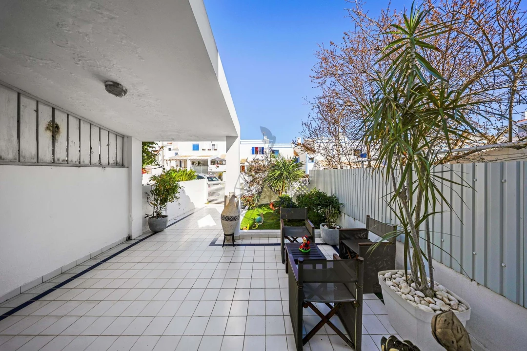 Moradia T2 para Venda em Albufeira e Olhos de Água Foto 49