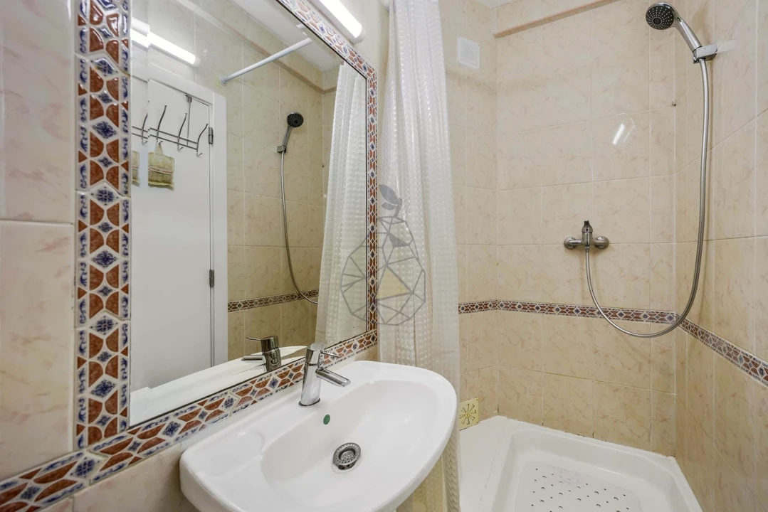 Moradia T2 para Venda em Albufeira e Olhos de Água Foto 9