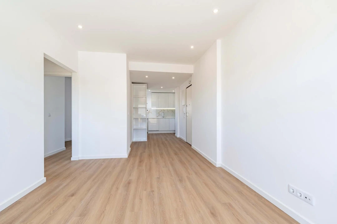 Apartamento T2 para Arrendamento em Avenidas Novas Foto 8