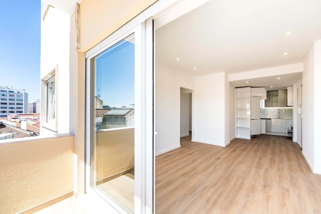 Apartamento T2 para Arrendamento em Avenidas Novas Foto 1