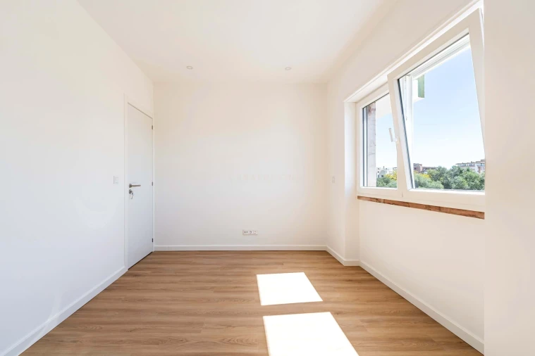 Apartamento T2 para Arrendamento em Avenidas Novas Foto 18