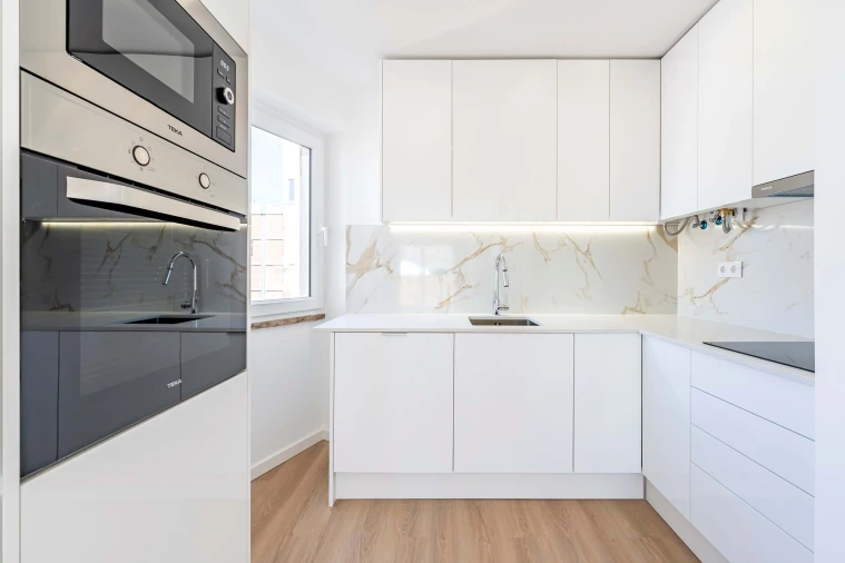 Apartamento T2 para Arrendamento em Avenidas Novas Foto 10