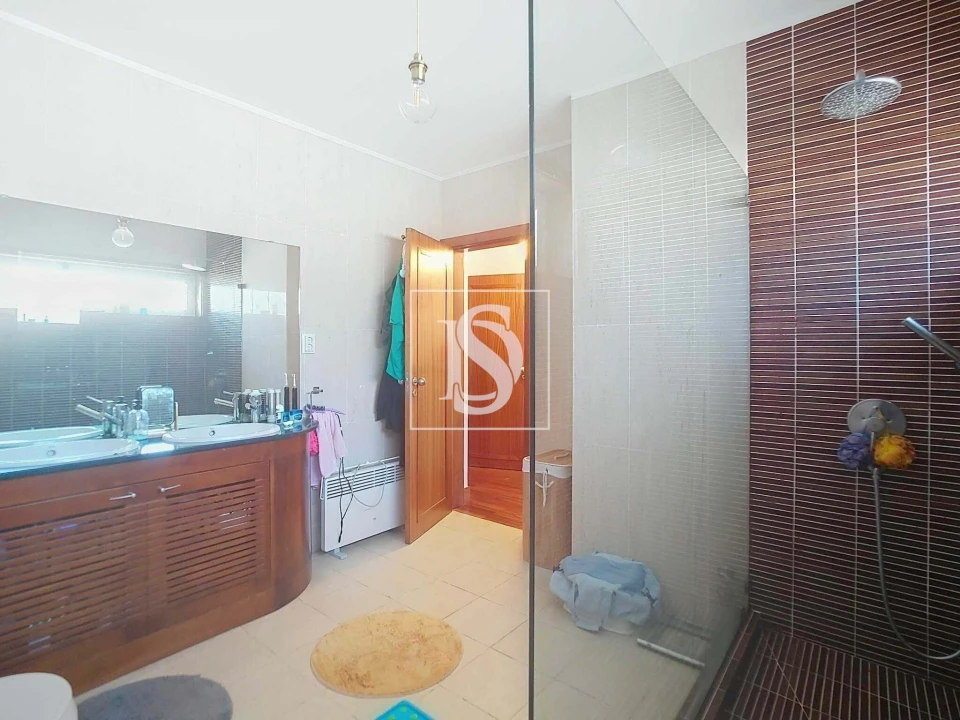 Moradia T3 para Venda em Nogueira da Regedoura Foto 27