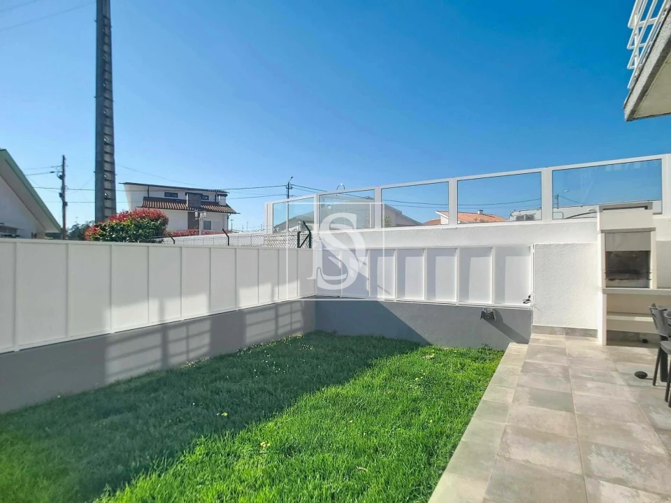 Moradia T3 para Venda em Nogueira da Regedoura Foto 15