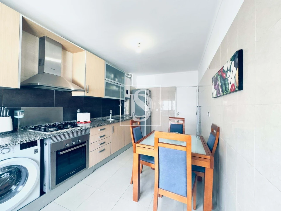 Apartamento T2 para Venda em Agualva e Mira-Sintra Foto 41