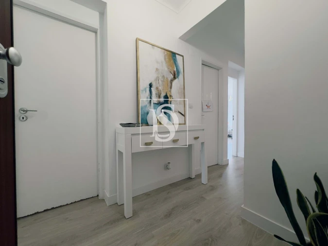 Apartamento T2 para Venda em Agualva e Mira-Sintra Foto 2