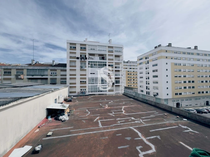 Apartamento T2 para Venda em Agualva e Mira-Sintra Foto 55