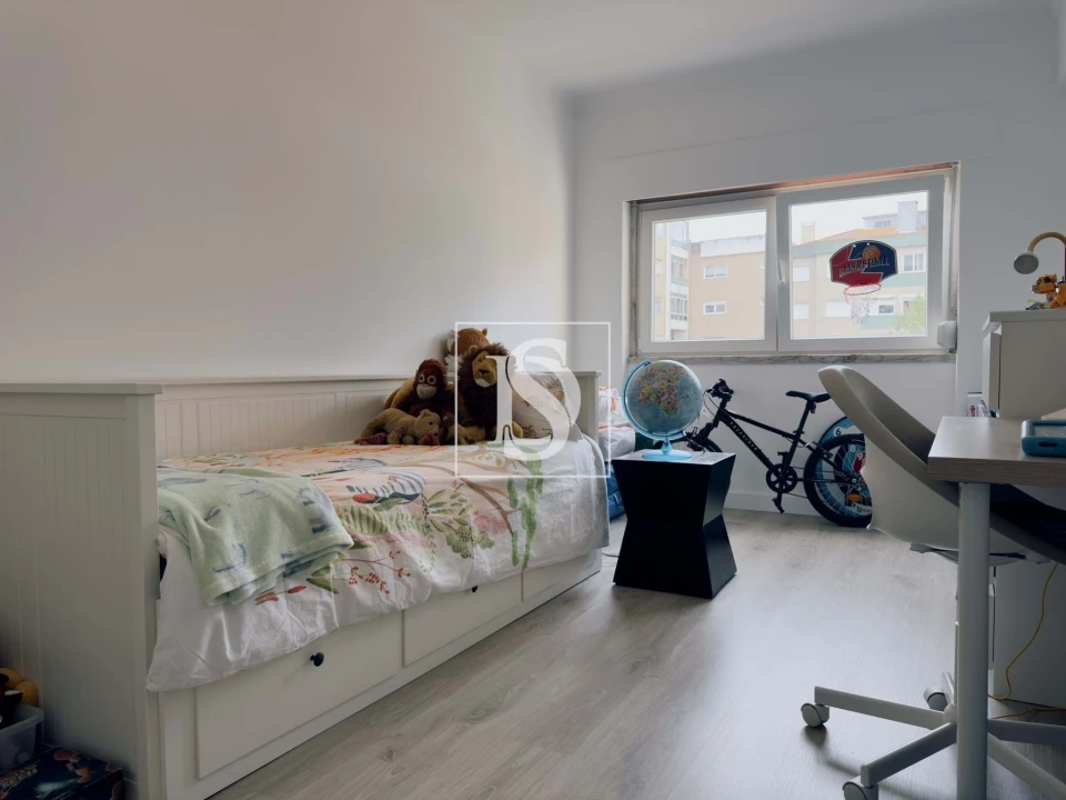 Apartamento T2 para Venda em Agualva e Mira-Sintra Foto 21