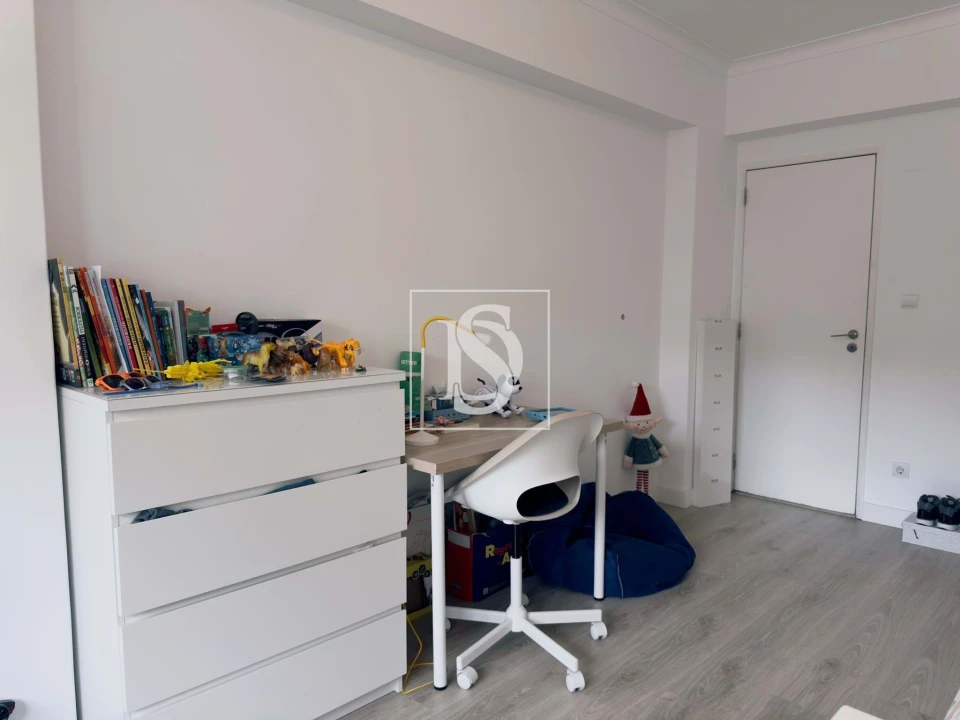 Apartamento T2 para Venda em Agualva e Mira-Sintra Foto 22
