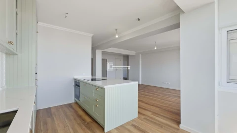 Apartamento T4 para Arrendamento em Olivais