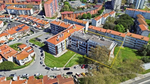 Apartamento T4 para Arrendamento em Olivais