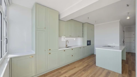 Apartamento T4 para Arrendamento em Olivais