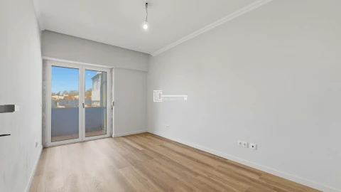 Apartamento T4 para Arrendamento em Olivais