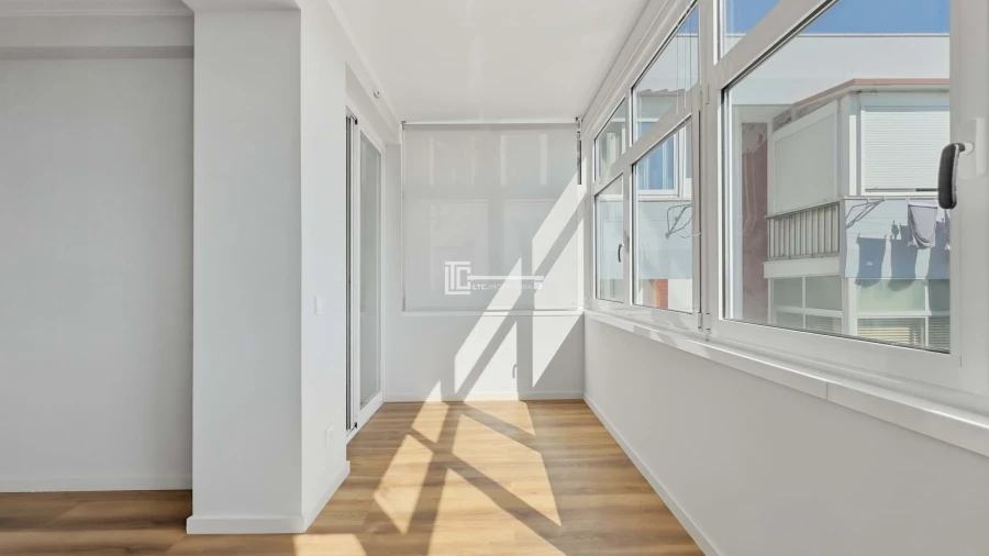 Apartamento T4 para Arrendamento em Olivais Foto 13