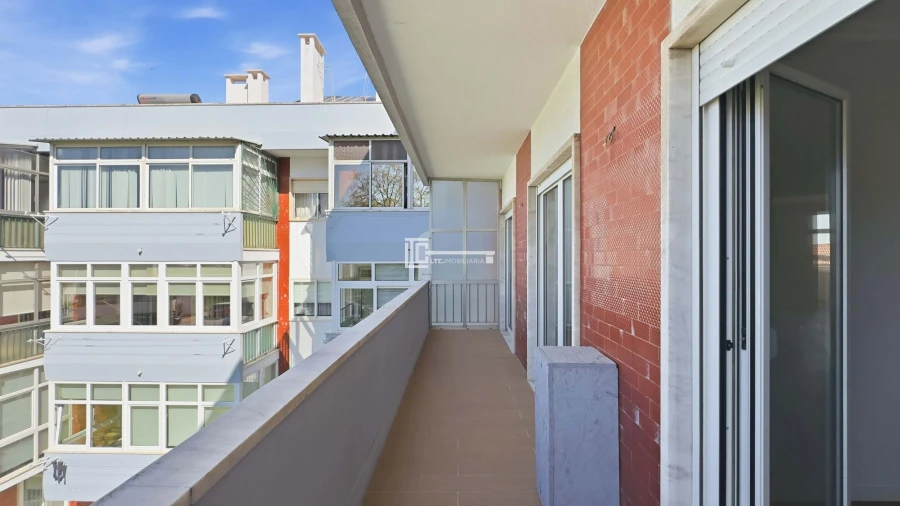 Apartamento T4 para Arrendamento em Olivais Foto 26