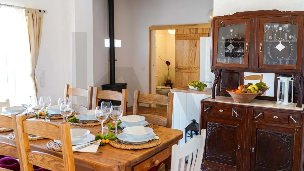 Moradia T4 para Venda em Santa Barbara de Nexe Foto 42