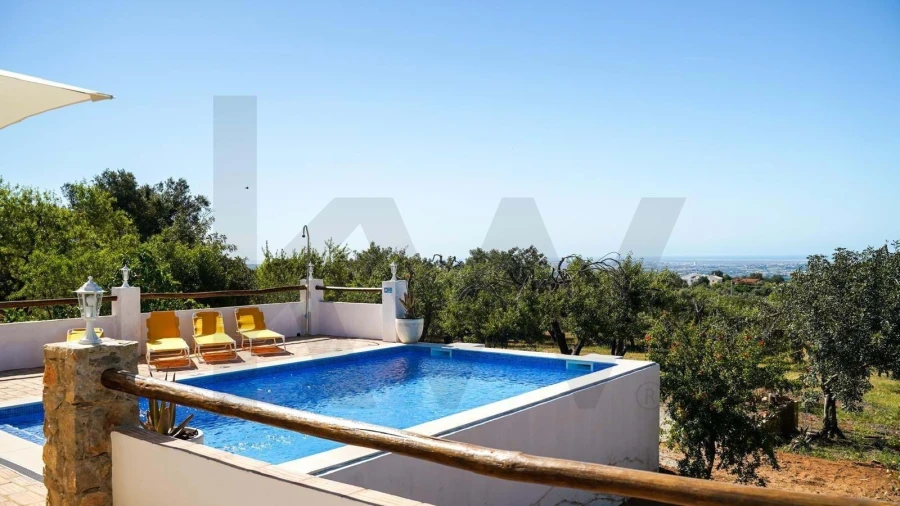 Moradia T4 para Venda em Santa Barbara de Nexe Foto 29