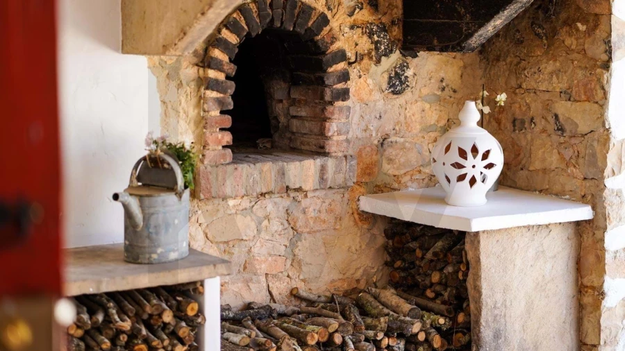 Moradia T4 para Venda em Santa Barbara de Nexe Foto 26