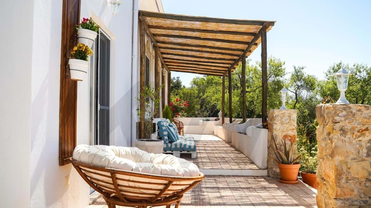 Moradia T4 para Venda em Santa Barbara de Nexe Foto 10