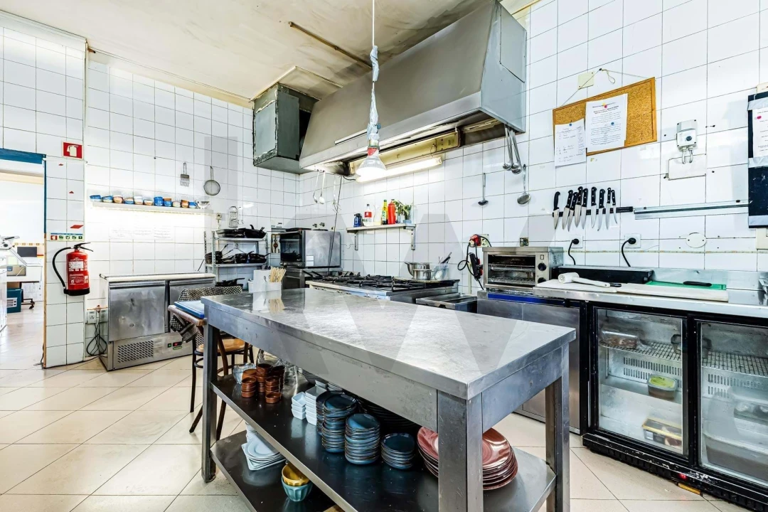 Negócio para Venda em Armação de Pera Foto 4