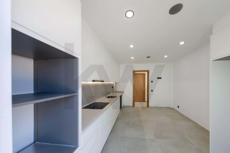 Moradia T4 para Venda em Portimão Foto 10