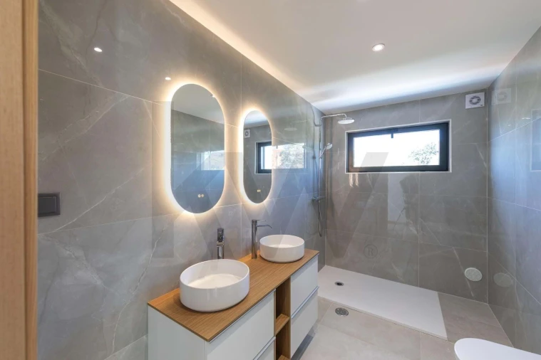 Moradia T4 para Venda em Portimão Foto 20