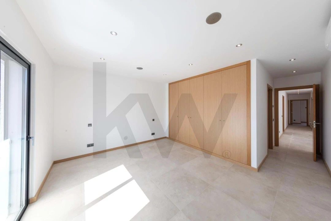 Moradia T4 para Venda em Portimão Foto 19