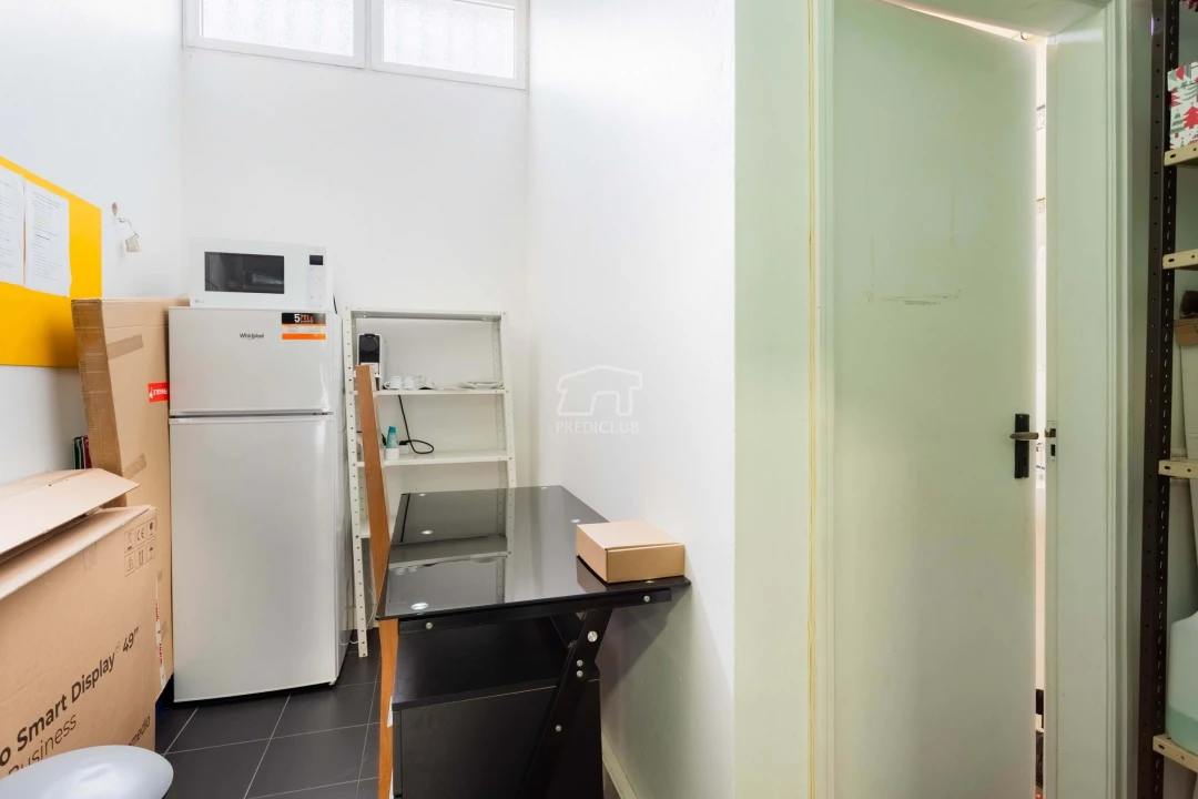 Negócio para Venda em Caniço Foto 13