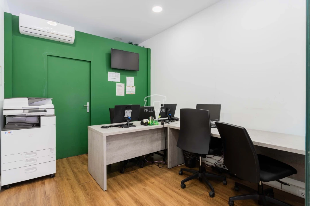 Negócio para Venda em Caniço Foto 12