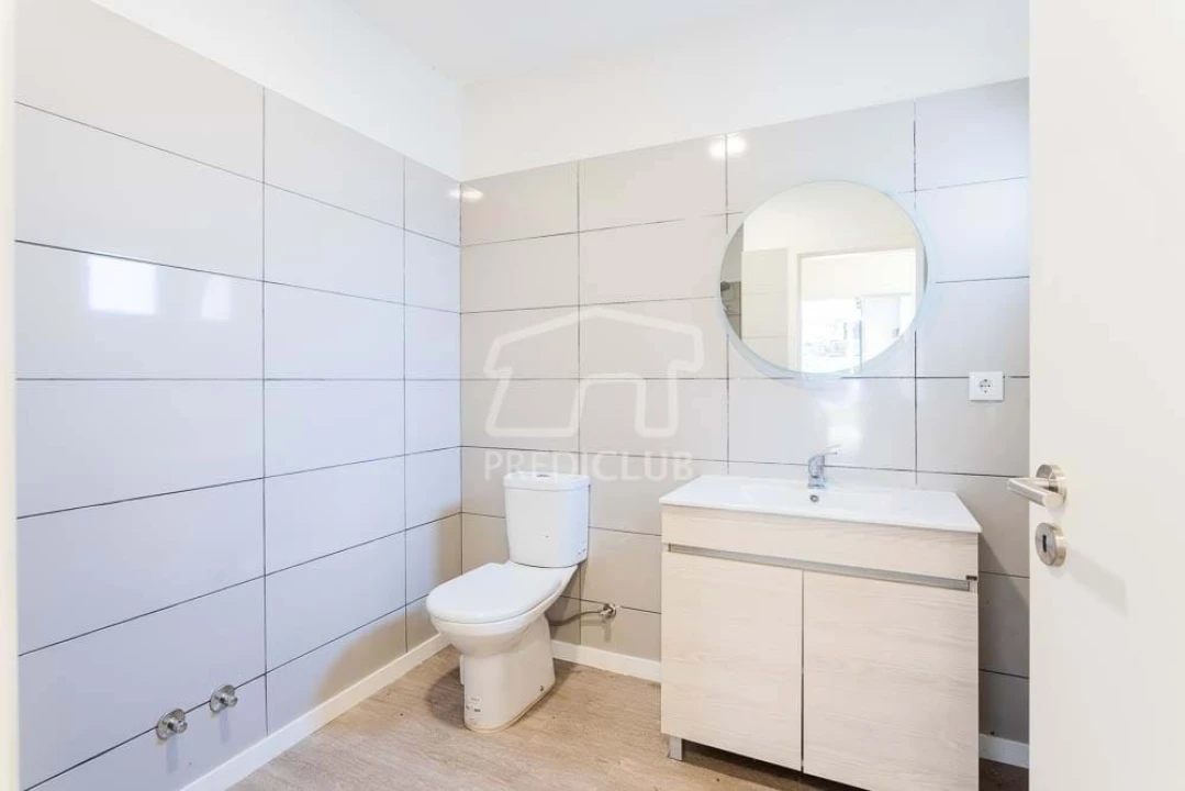 Moradia T4 para Venda em Ribeira Brava Foto 14