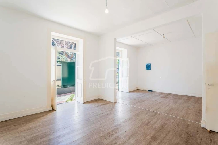 Moradia T4 para Venda em Ribeira Brava Foto 17