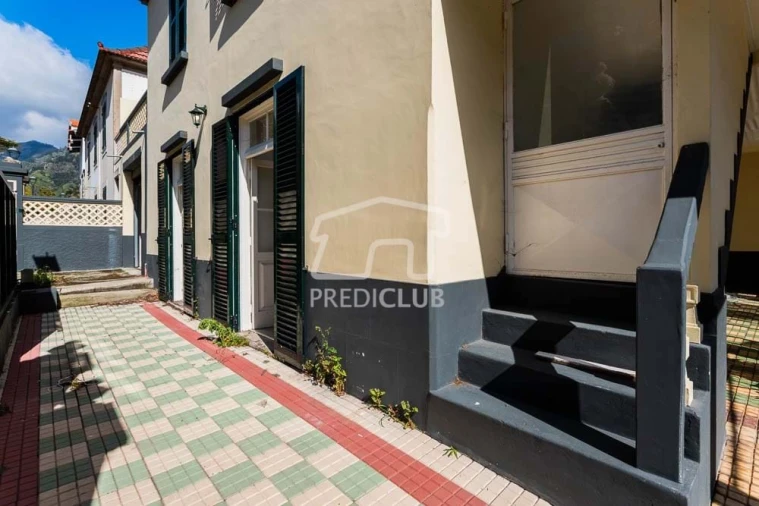 Moradia T4 para Venda em Ribeira Brava Foto 7