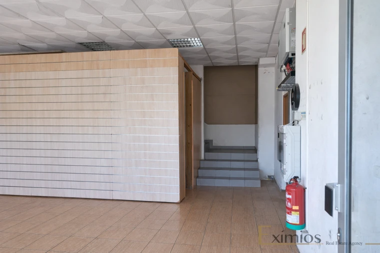 Armazém para Arrendamento em Touguinha e Touguinhó Foto 10