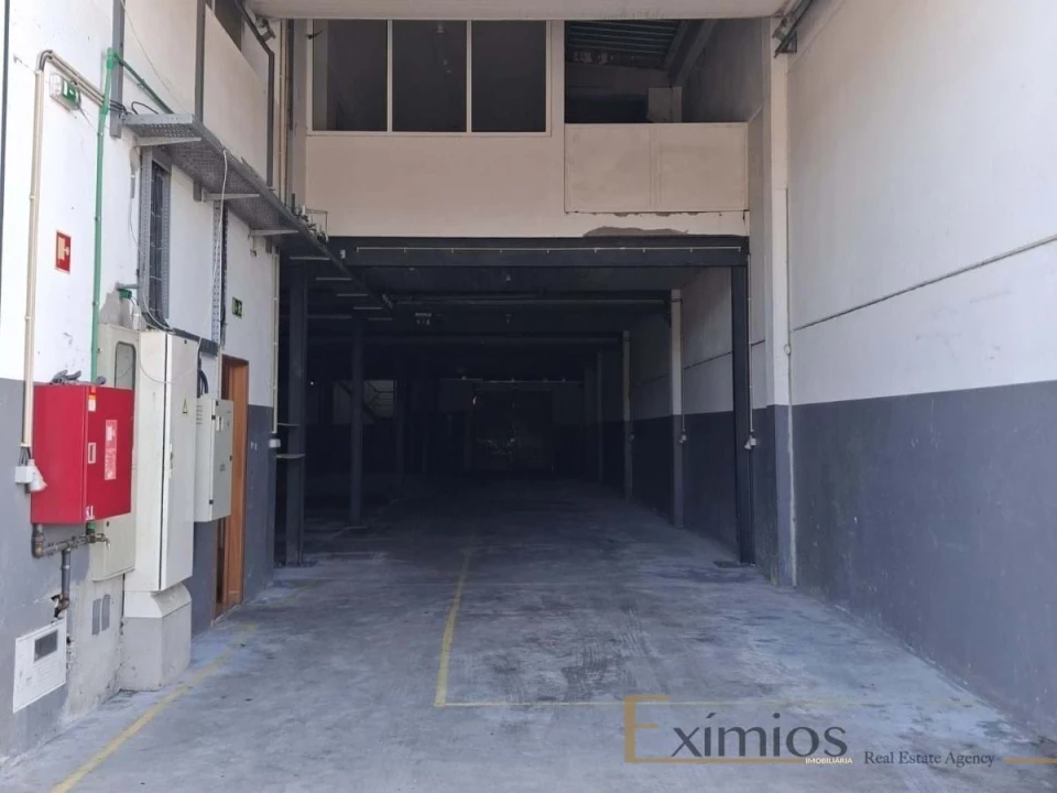 Armazém para Arrendamento em Touguinha e Touguinhó Foto 4