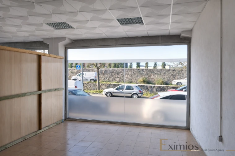 Armazém para Venda em Touguinha e Touguinhó Foto 14