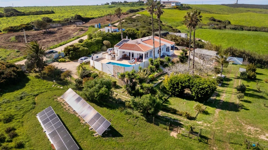 Quinta T3 para Venda em Vila do Bispo e Raposeira