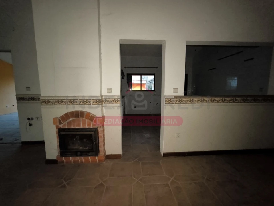 Moradia T5 para Venda em Sangalhos Foto 18