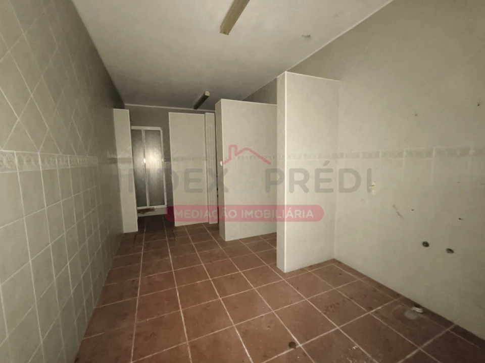 Moradia T5 para Venda em Sangalhos Foto 23