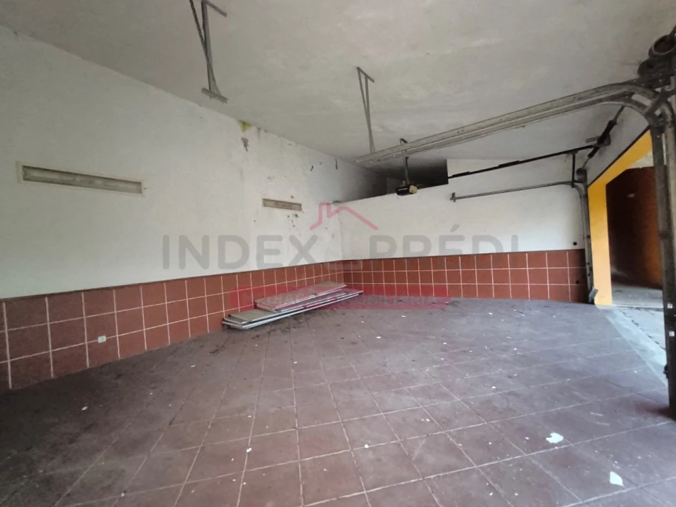 Moradia T5 para Venda em Sangalhos Foto 25